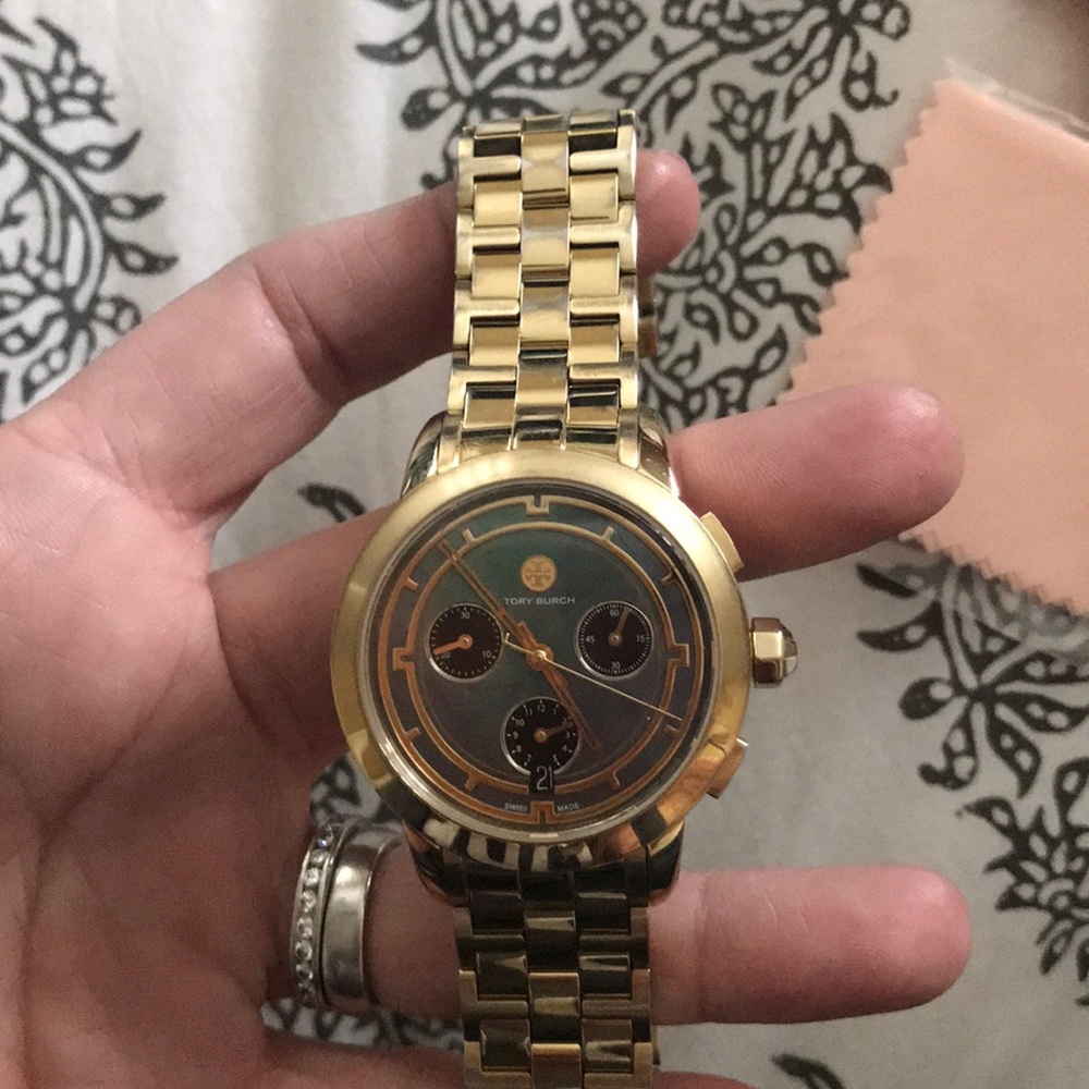 Tory Burch Gold Watch - Picture 8 of 8